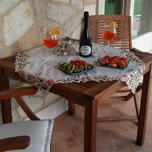 Le Agavi Bed & Breakfast