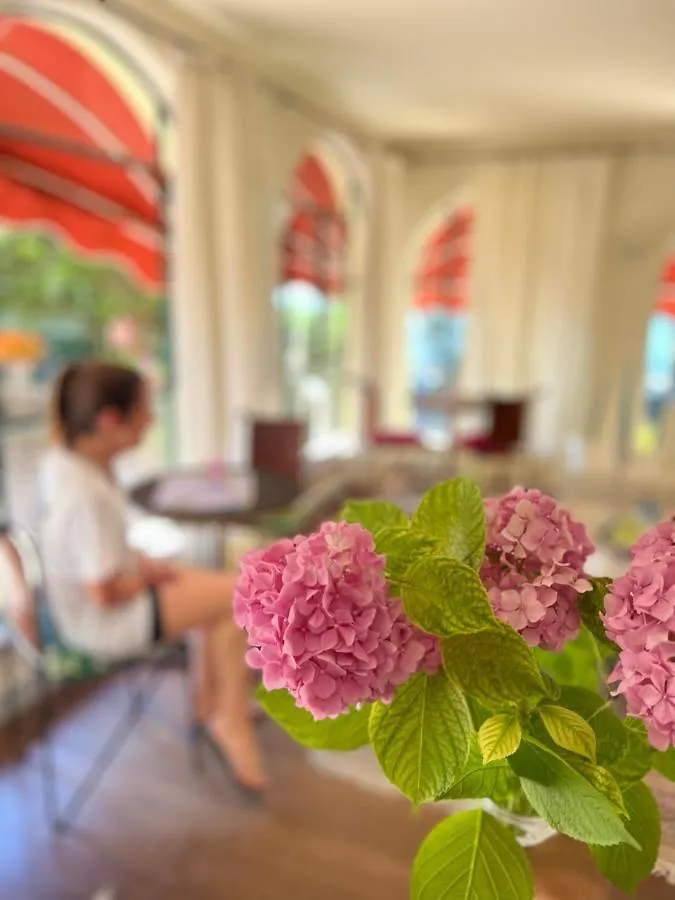 Гостевой дом Villa Corteolivo Rooms Торри-дель-Бенако